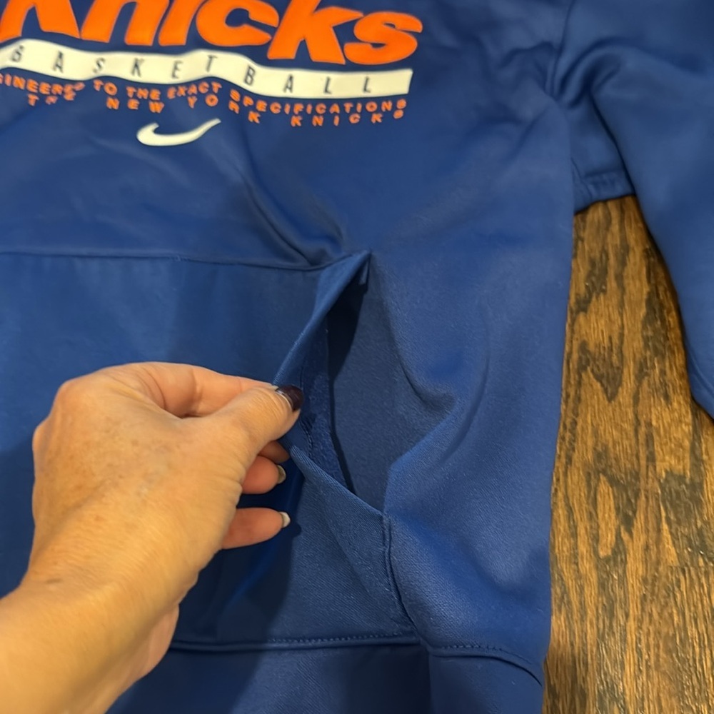 Nike Kids Blue Knicks Hoodie. Youth size medium - Picture 7 of 12
